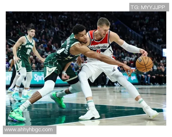 2017年NBA常规赛雄鹿队与尼克斯队精彩对决回顾与分析 2017年NBA常规赛雄鹿队与尼克斯队精彩对决回顾与分析