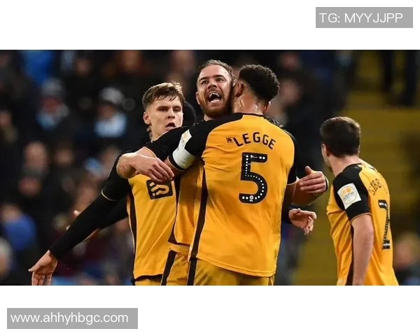 丁汉对决巴恩斯利赛场争锋再掀激情战火 丁汉对决巴恩斯利赛场争锋再掀激情战火