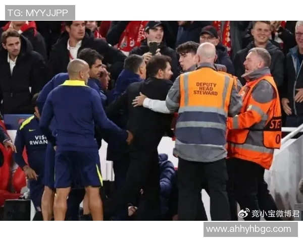 西蒙尼因言语不当遭足协罚款,克罗斯称赞其勇气 西蒙尼因言语不当遭足协罚款,克罗斯称赞其勇气