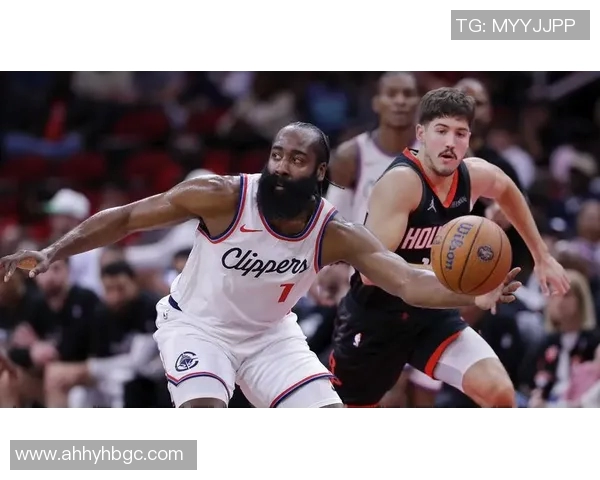 火箭队与快船队精彩对决录像回放分析与精彩瞬间回顾 火箭队与快船队精彩对决录像回放分析与精彩瞬间回顾