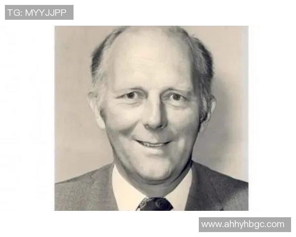 亚当斯的传奇人生与伟大成就探秘：从平凡到卓越的奋斗历程